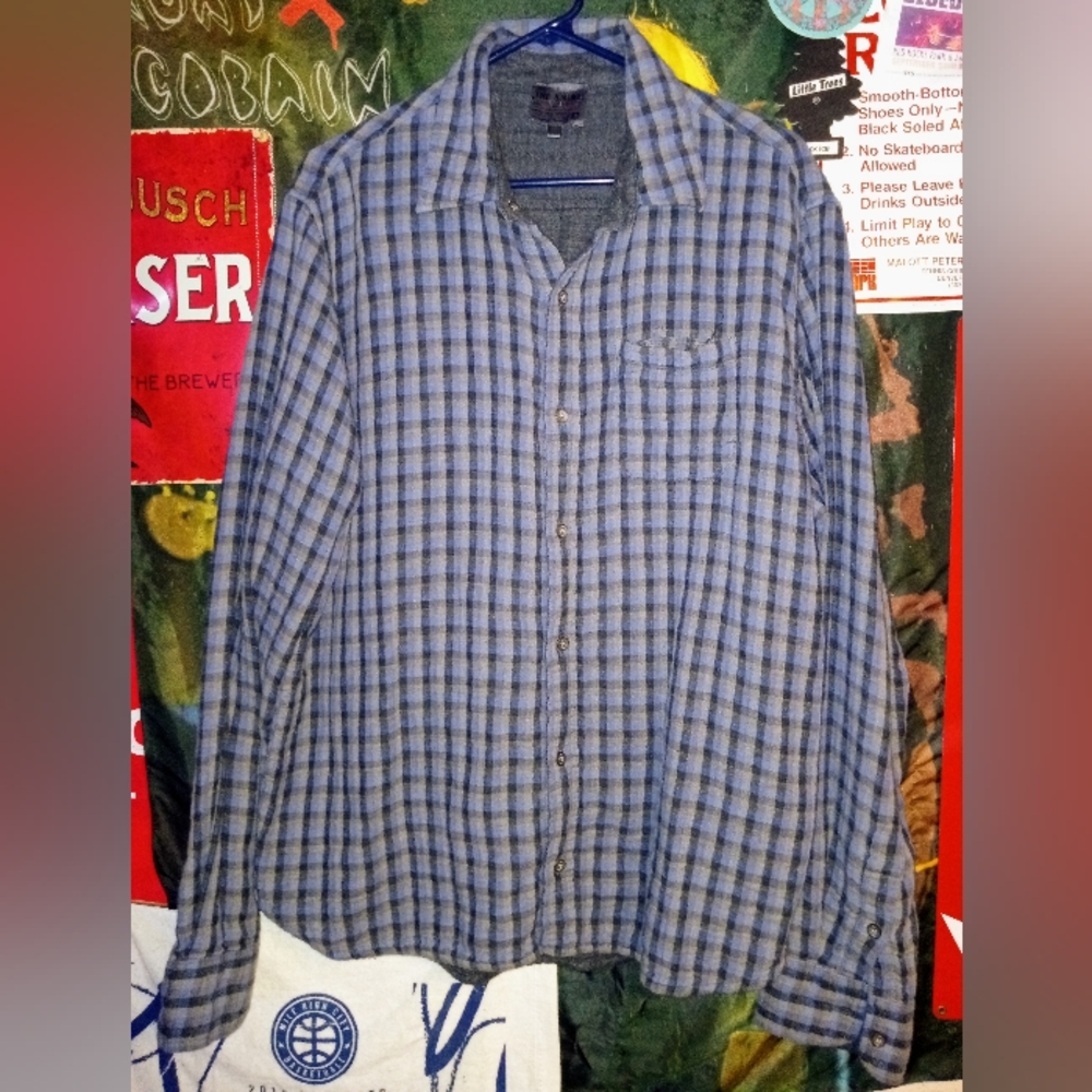 Plaid Button Down Casual Men’s Shirt size XL
